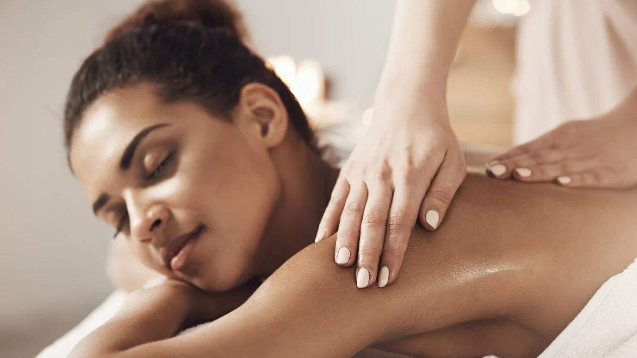 Snehan Oil Massage Snehan Oil Massage